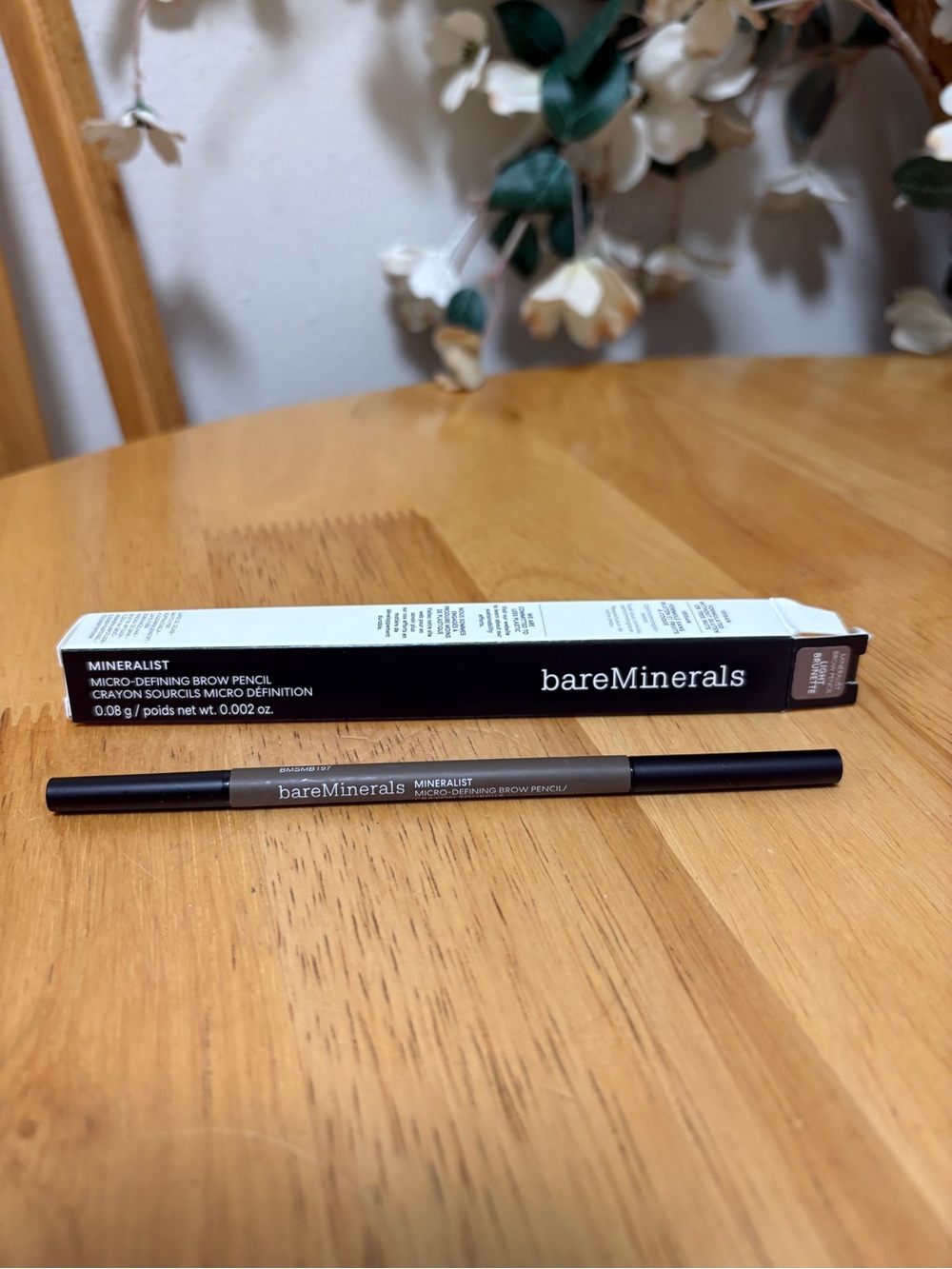 bareMinerals Mineralist Micro-Defining Brow Pencil in LIGHT BRUNETTE, BNIB, New